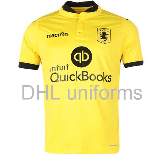 astonvila-khach-truoc