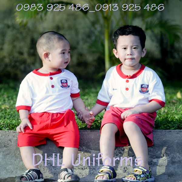 2 bé trai ngộ nghĩnh